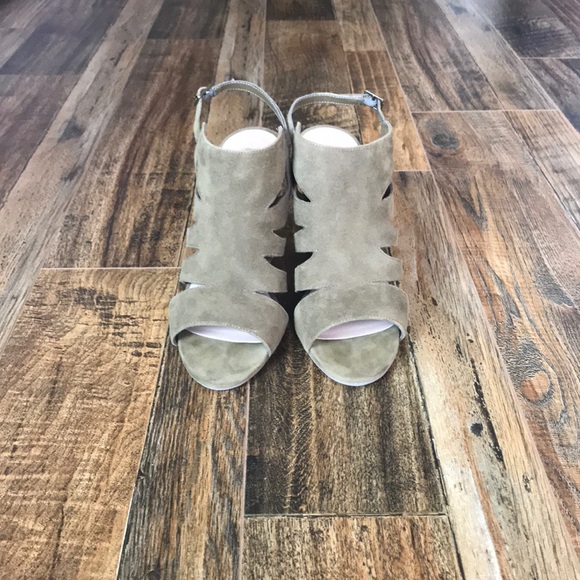 Audrey Brooke Shoes - Audrey Brooke Olive Sandals